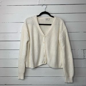 Aritzia Wilfred Elka Cardigan in Avorio